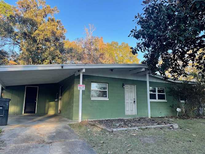 2306 Oxford Rd Tallahassee, FL 32304 in Bradford Manor Photo 1