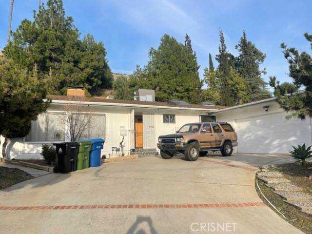 9867 Milburn Dr, Sun Valley, CA 91352 | RubyHome Photo 1