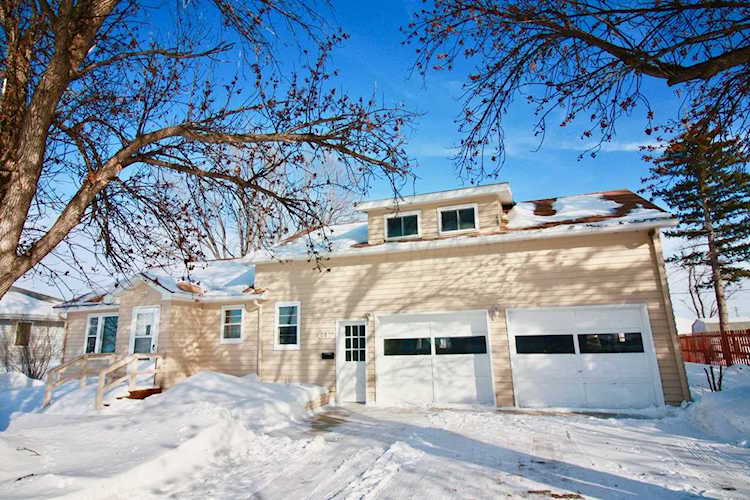 612 6th St S Breckenridge, MN 56520