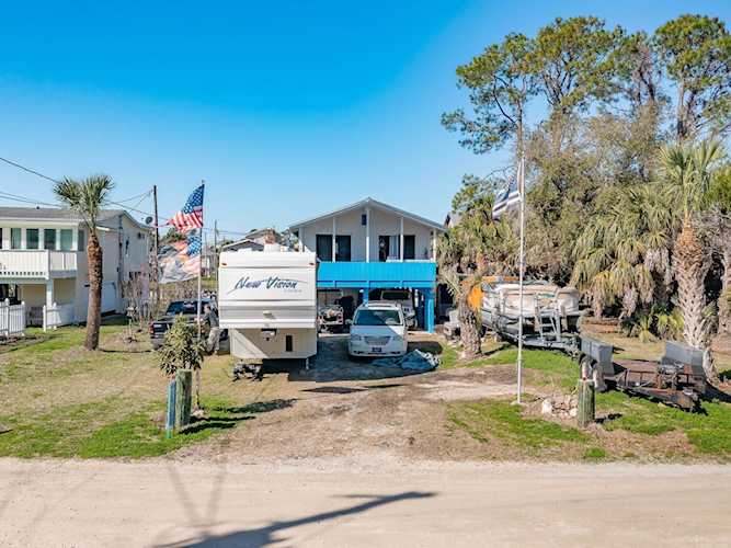 200 Beaty Taff Dr Crawfordville, FL 32327