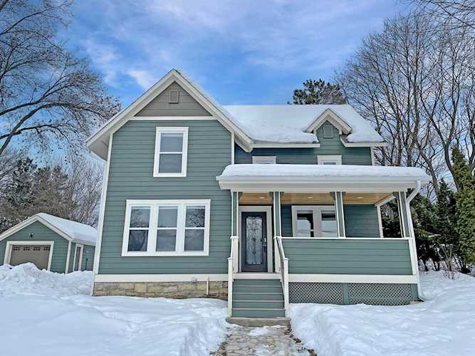 1002 5th Street S Stillwater, MN 55082