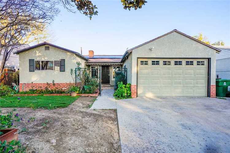 6438 Gloria Ave Lake Balboa, CA 91406