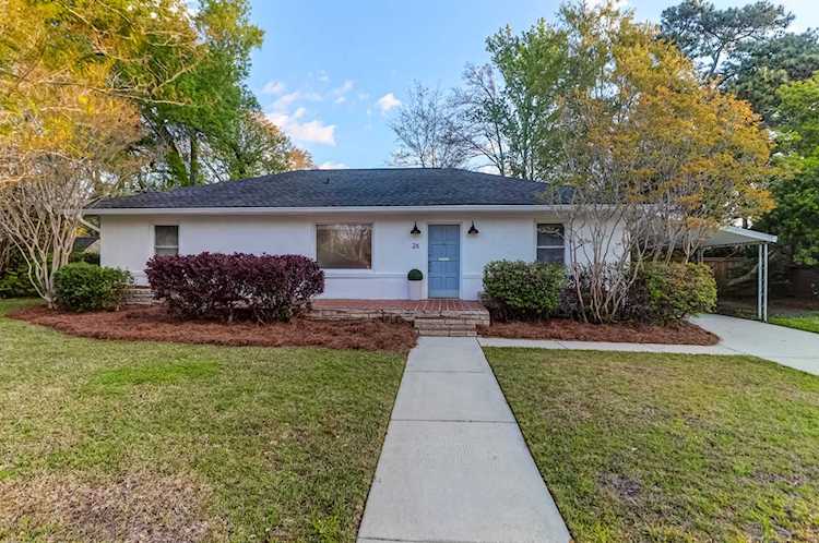 26 Charlestowne Rd Charleston, SC 29407