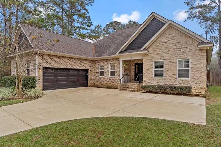 8001 Blue Smoke Dr Tallahassee, FL 32312 in Broken Lance Estates Photo 1