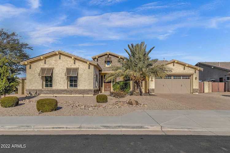 3560 E Azalea Drive Chandler, AZ 85286