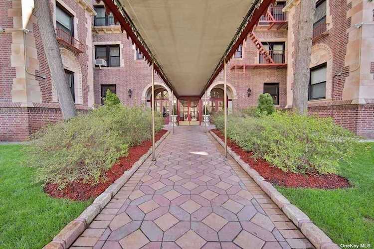 85-11 Lefferts Boulevard #5G Kew Gardens, NY 11415