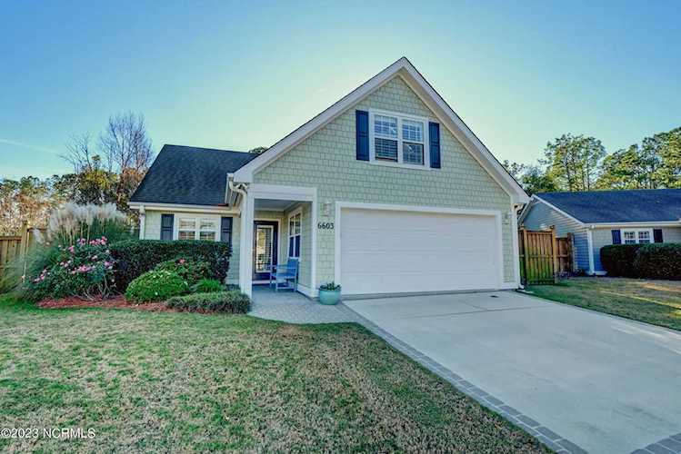 Real Estate & property in Wilmington NC at 6603 Butterclam Ct the latest price of $471,000 in Zipcode 28405 Photo 1
