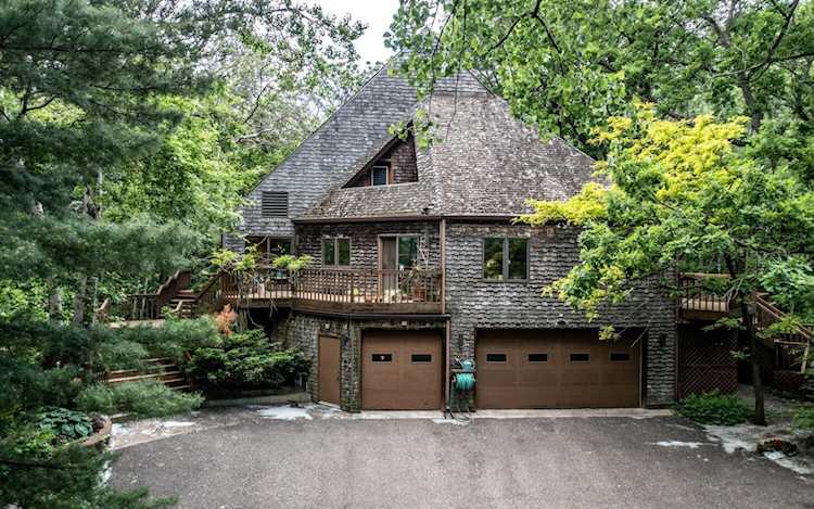 750 Mohican Lane Mendota Heights, MN 55120