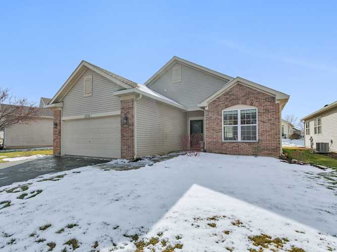 1555 Benzie Circle Romeoville, IL 60446
