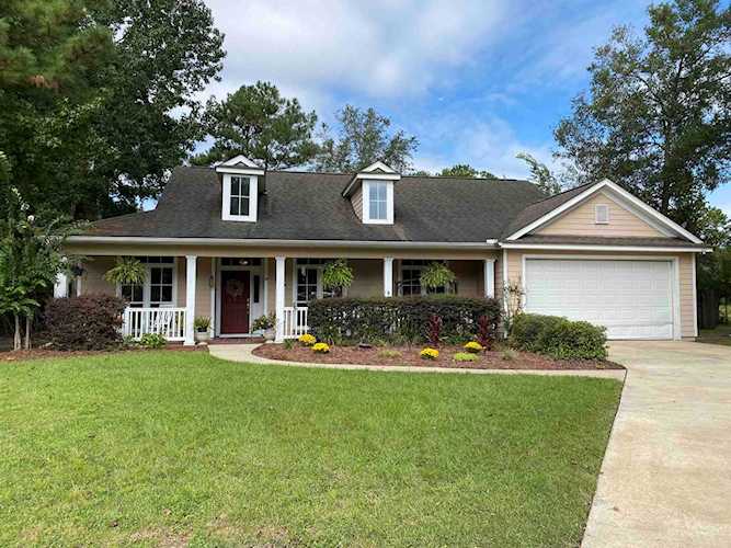 121 Farrier Ln Crawfordville, FL 32327