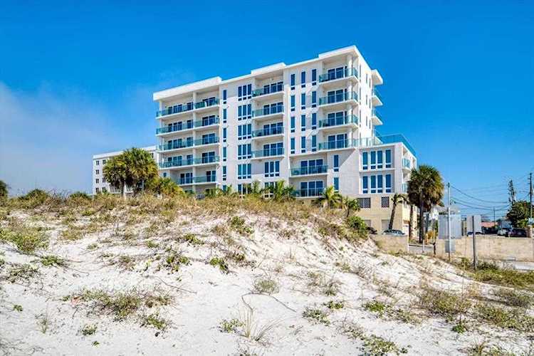 15 Avalon St #301 Clearwater Beach, FL 33767
