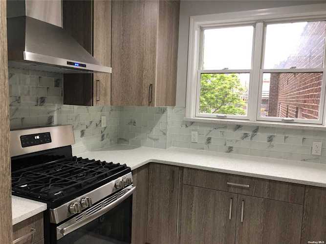 31-12 38th Ave Long Island City, NY 11101