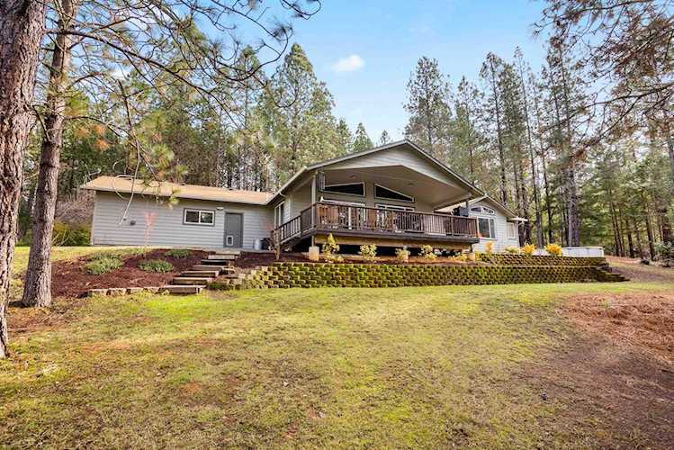 1280 Crow Rd Merlin, OR 97532