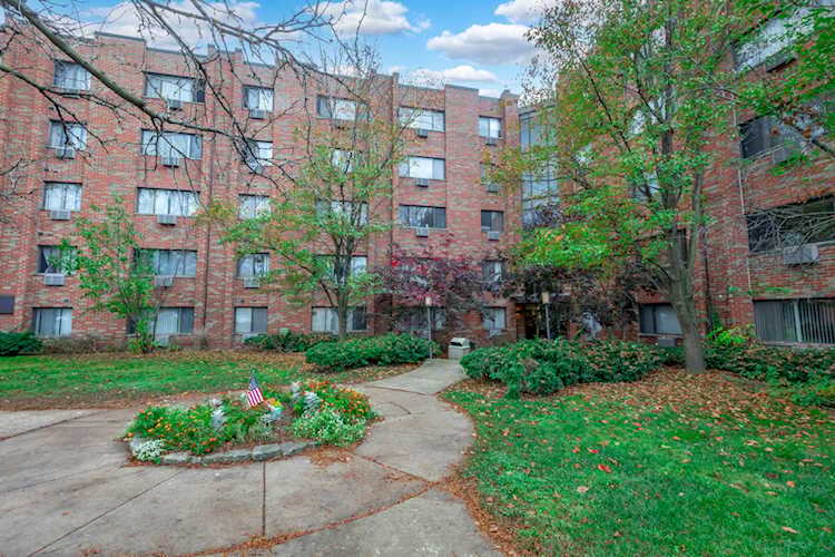 5310 N Chester Ave #103 Chicago, IL 60656 | MLS 11712190 Photo 1
