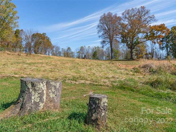 233 Long View Dr W Burnsville, NC 28714 | MLS 3915326 Photo 1