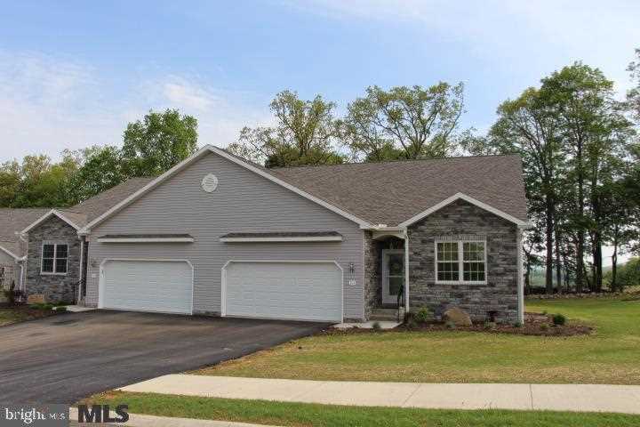 135 Bilberry Circle Bellefonte, PA 16823 | home for sale | KBB Photo 1