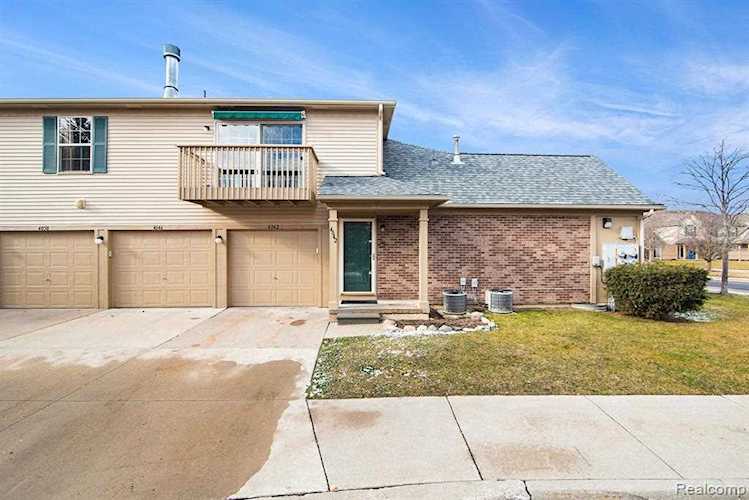 4042 Stonebridge Holly, MI 48442