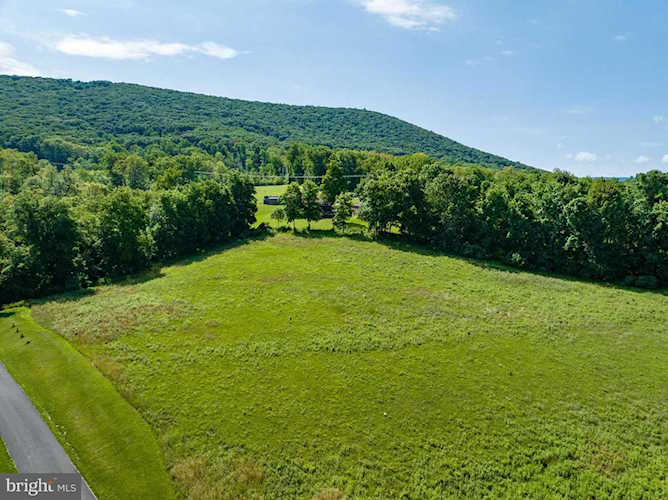 160 Nittany Terrace Ln State College, PA 16801