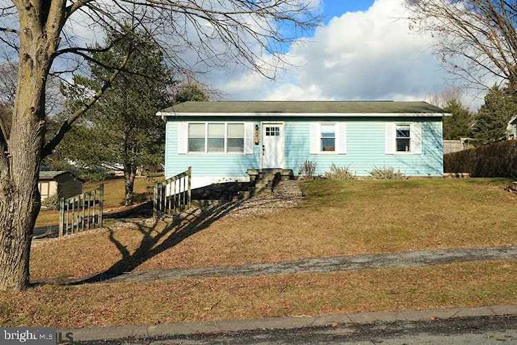 108 Danielle Dr Bellefonte, PA 16823 | home for sale | KBB Photo 1