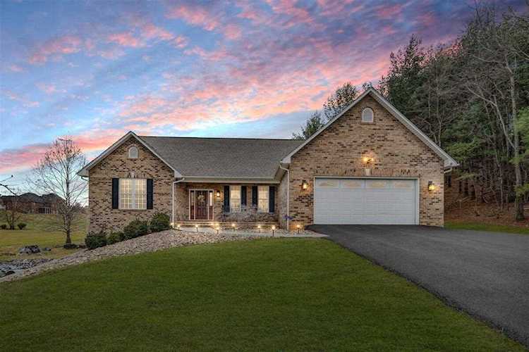 71 Antietam Hill, Daleville, VA 24083 | MLS 895507 Photo 1