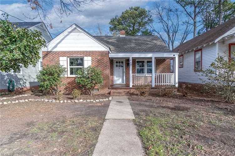 423 Chautauqua Ave Portsmouth, VA 23707 | MLS 10474011 Photo 1