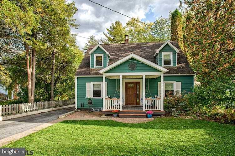 220 Elm St State College, PA 16801 | home for sale | KBB Photo 1