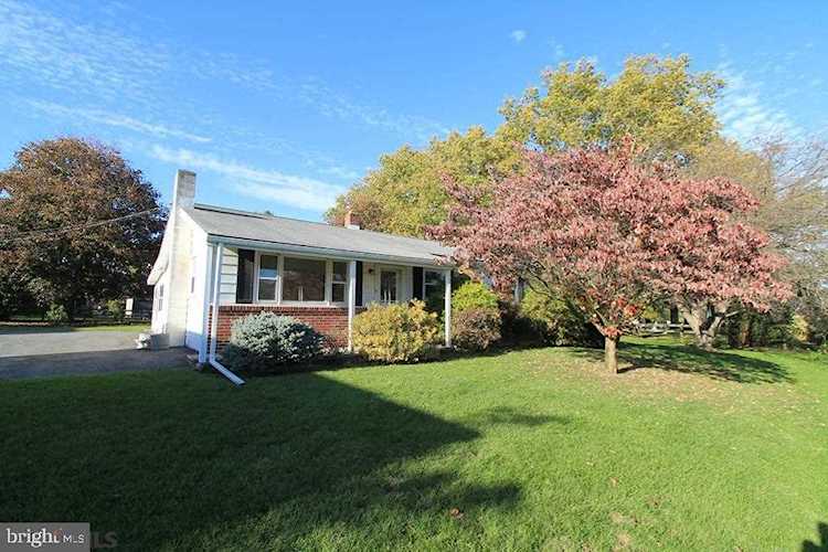 68 Pleasant St Belleville, PA 17004 | home for sale | KBB Photo 1
