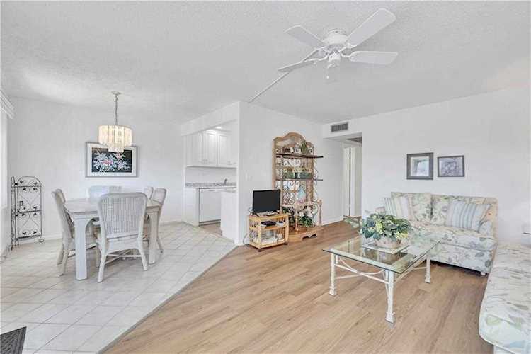 3083 Newport S #3083 Deerfield Beach, FL 33442