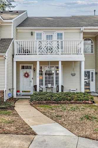 658 Windbrook Circle Newport News, VA 23602