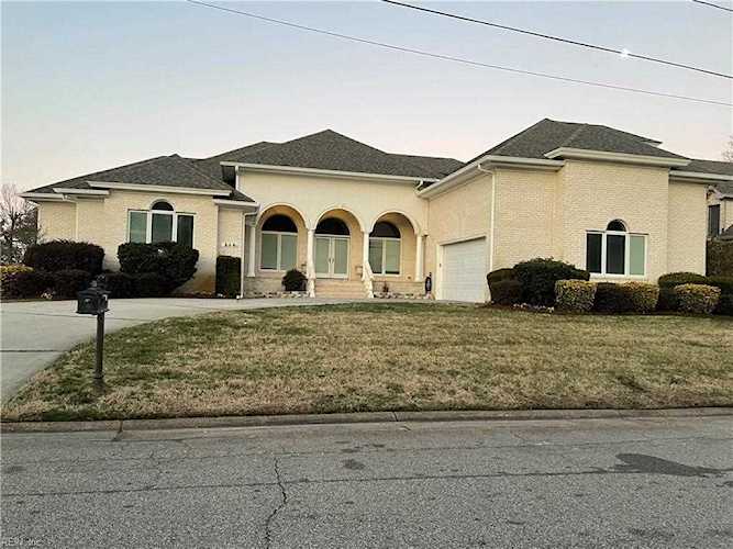 508 Lighthouse Point Virginia Beach, VA 23451