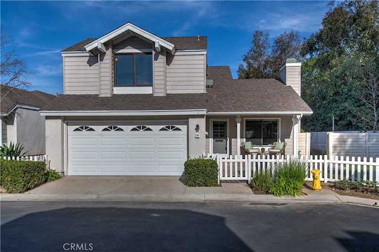 29 Winterhaven #9 Irvine, CA 92614 | MLS OC23021032 Photo 1