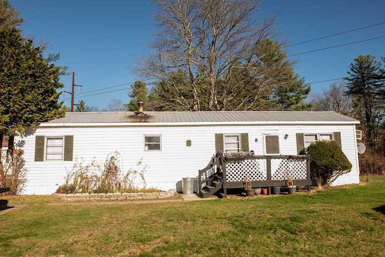 NHRealtyGals New Hampshire Real Estate REMAX Karin Provencher NH Realty Gals Real Estate Agent Photo 1