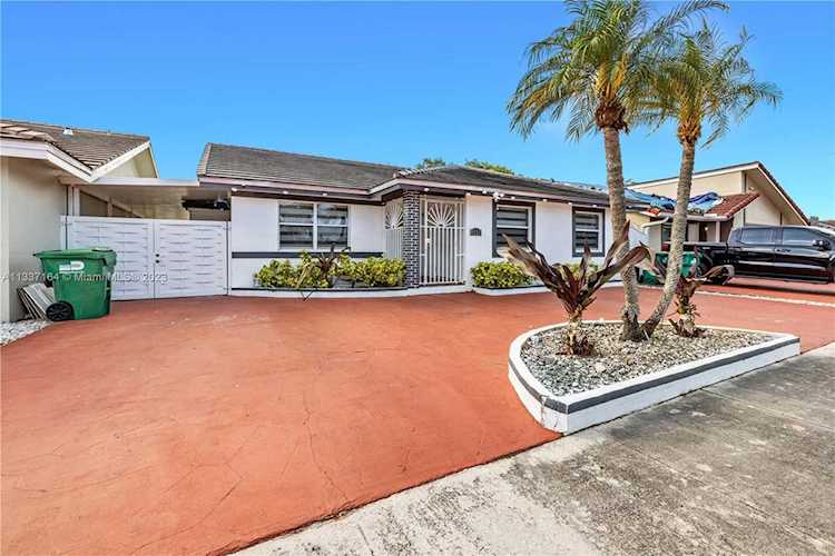 9712 SW 145th Pl Miami, FL 33186