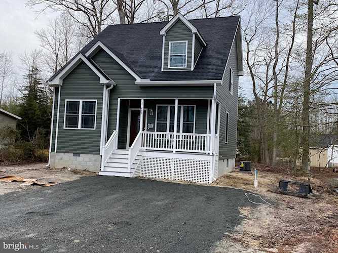 4 Frontier Dr Ocean View, DE 19970