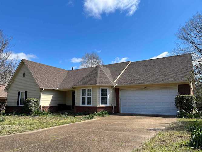 752 Hermitage Trail Dr Collierville, TN 38017