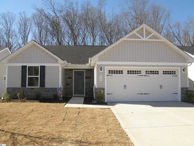 310 Stockland Trl Fountain Inn, SC 29644