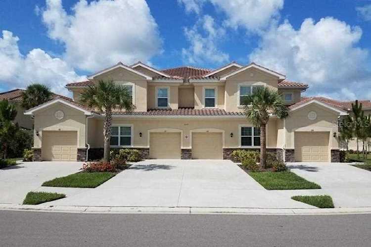 8249 Enclave WAY #102 Sarasota, FL 34243