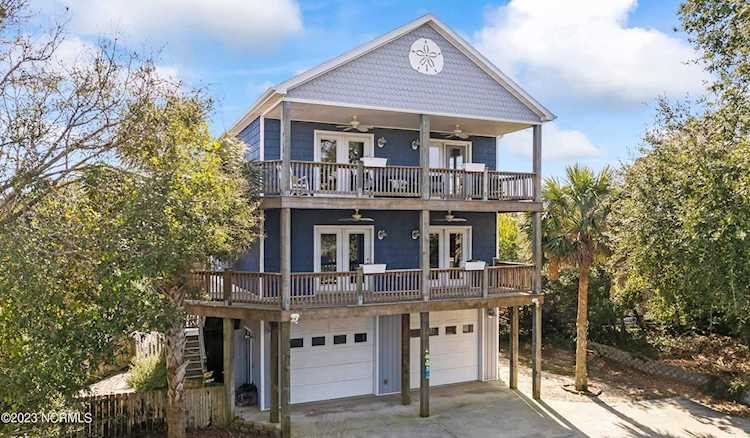 6909 Emerald Drive Emerald Isle, NC 28594 | MLS 100368567 Photo 1