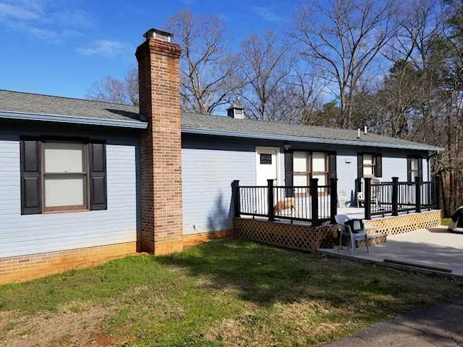 607 Alexander Rd Lenoir City, TN 37772