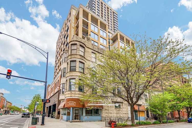 164 W Huron St #3A Chicago, IL 60654 | MLS 11701758 Photo 1