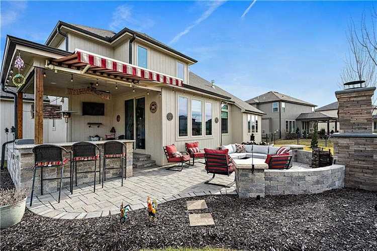 1463 Woodland Rd Greenwood, MO 64034