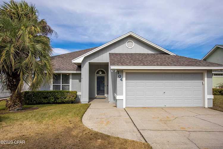 104 Sea Oats Dr Panama City Beach, FL 32413