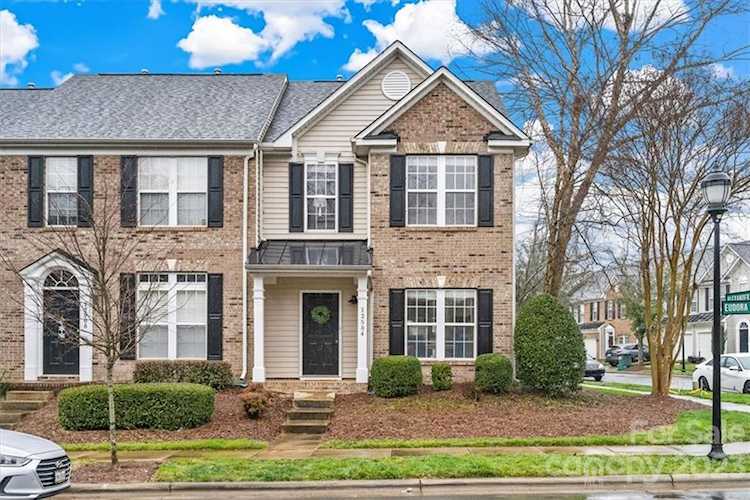 12504 Eudora Ln Charlotte NC 28277 | MLS #3940526 | Hendrix Properties Photo 1