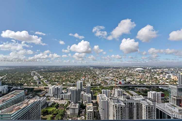 1000 Brickell Plz #PH6006 Miami, FL 33131