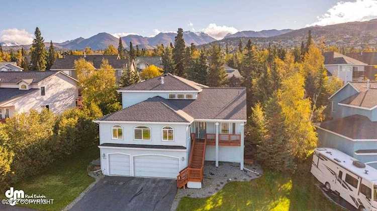 4942 Cape Seville Dr Anchorage, AK 99516