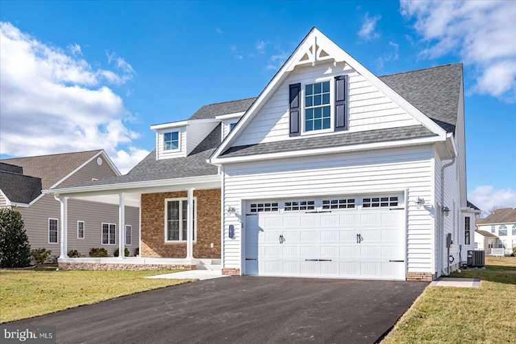6 Plantation Ct Ocean View, DE 19970