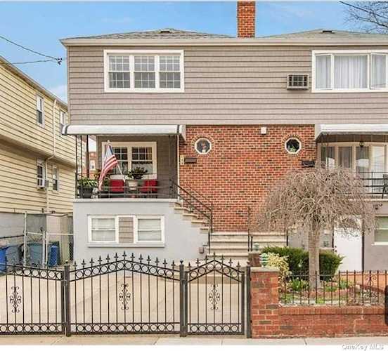 170 Calhoun Avenue Bronx, NY 10465