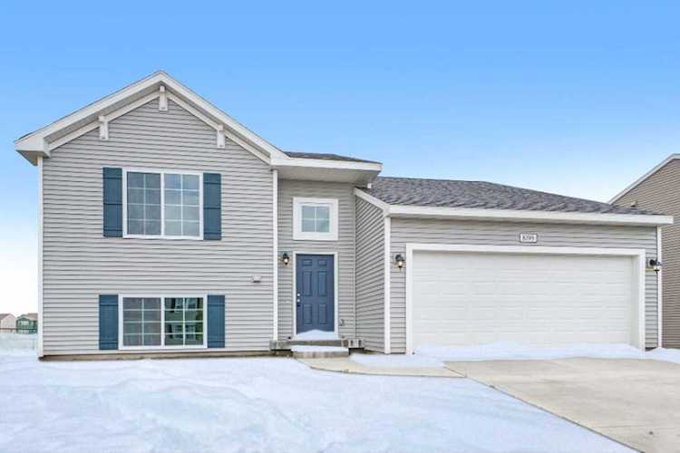 1214 Jayberry Dr Holland, MI 49424 | MLS 22042806 Photo 1