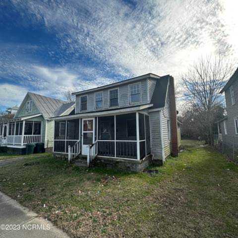 124 E Carteret Street Edenton, NC 27932