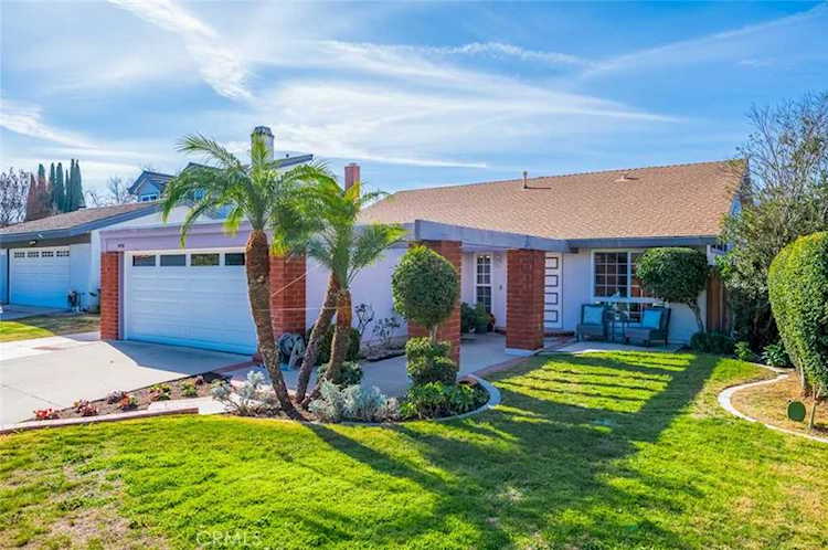 4956 Seaford Circle Irvine, CA 92604 | MLS OC23006462 Photo 1